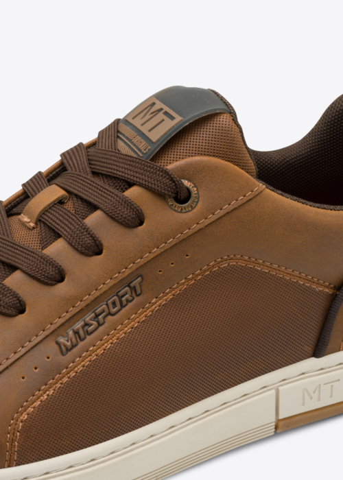 Marco Tozzi tennised