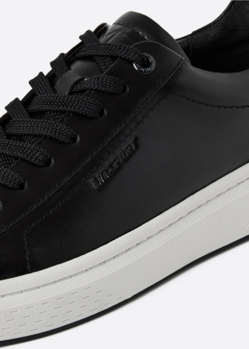 Marco Tozzi tennised