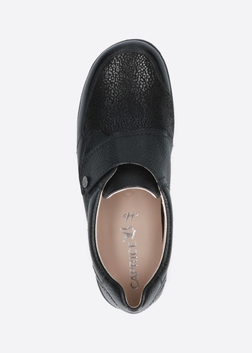 Кроссовки Caprice