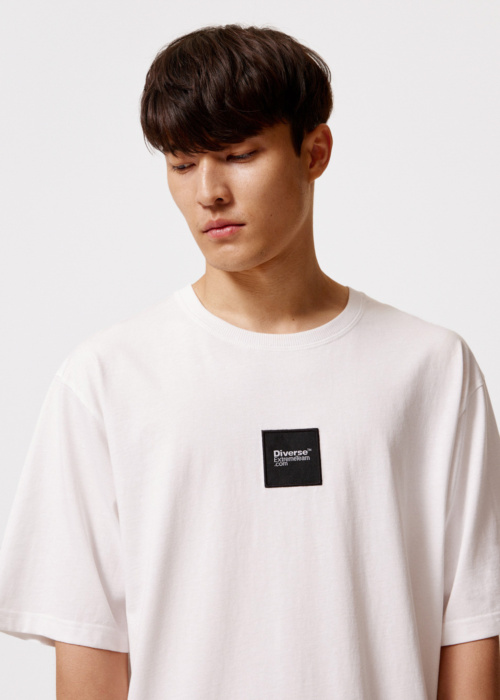 Футболка Diverse