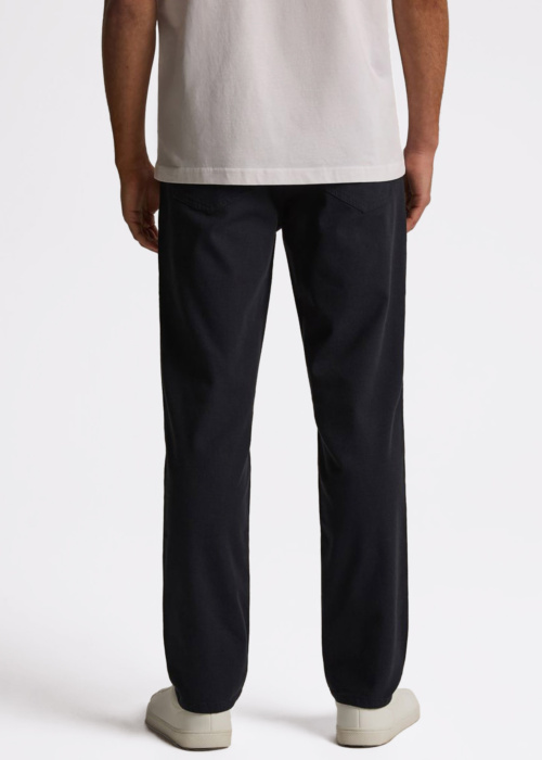 Diverse püksid Kais