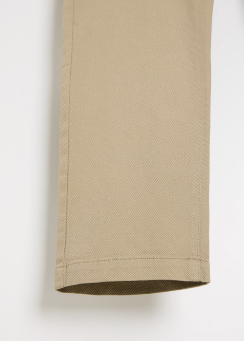 Diverse püksid Neiden