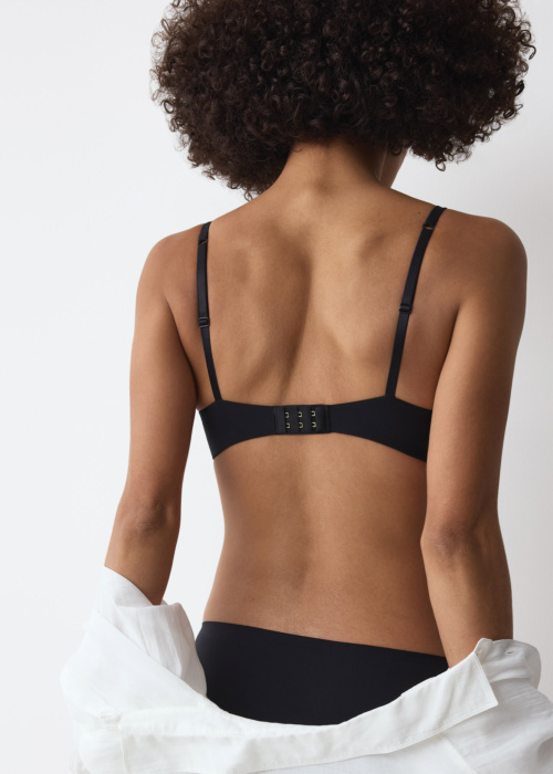 Triumph rinnahoidja body Make-Up Essentials