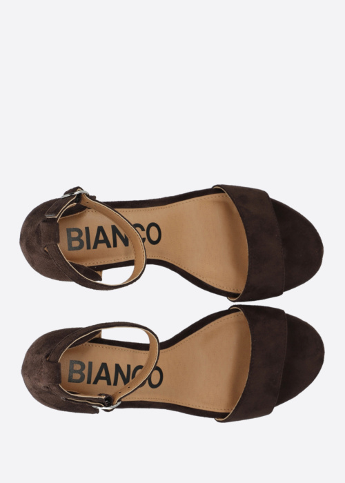 Bianco kingad Adore