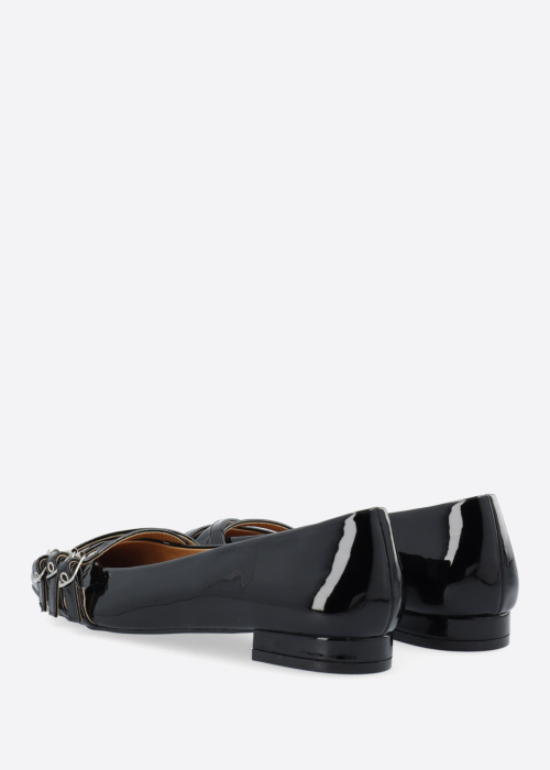 Bianco kinnised kingad Bari
