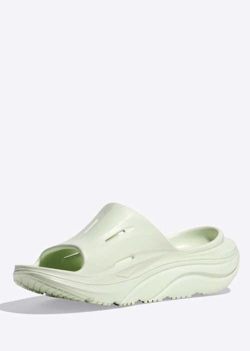 Hoka basseiniplätud