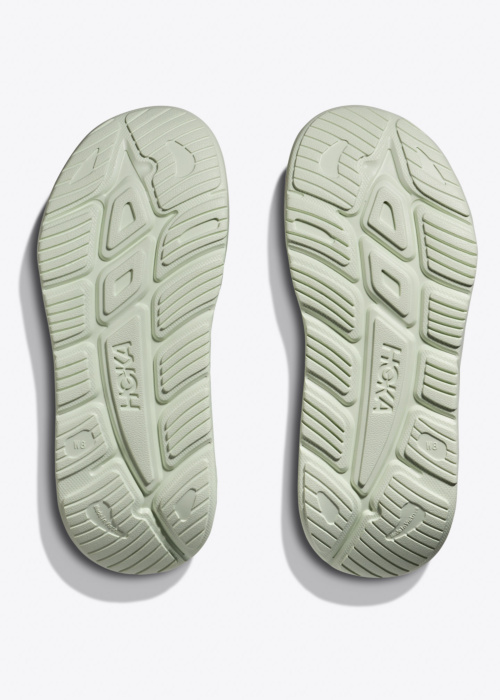 Hoka basseiniplätud