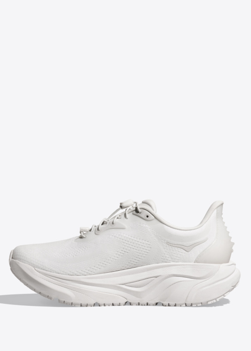 Hoka jooksujalatsid Arahi Sr