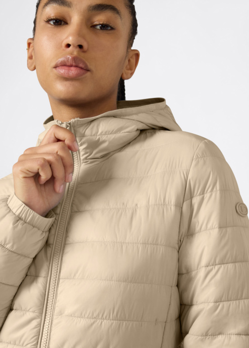 Весенне-осенняя куртка Champion