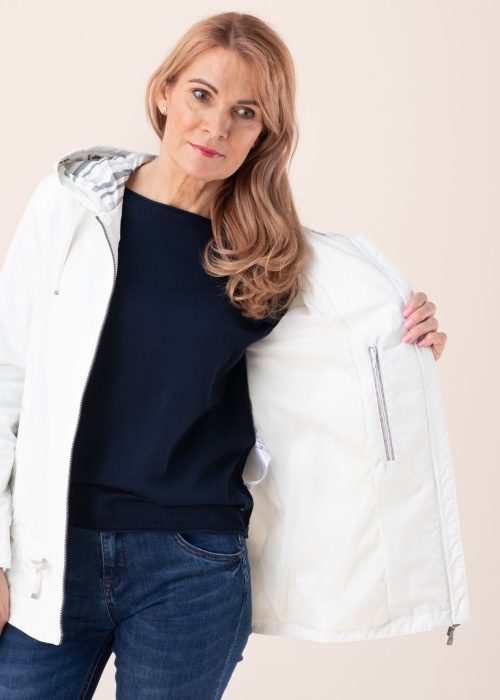 Весенне-осенняя куртка Gil Bret