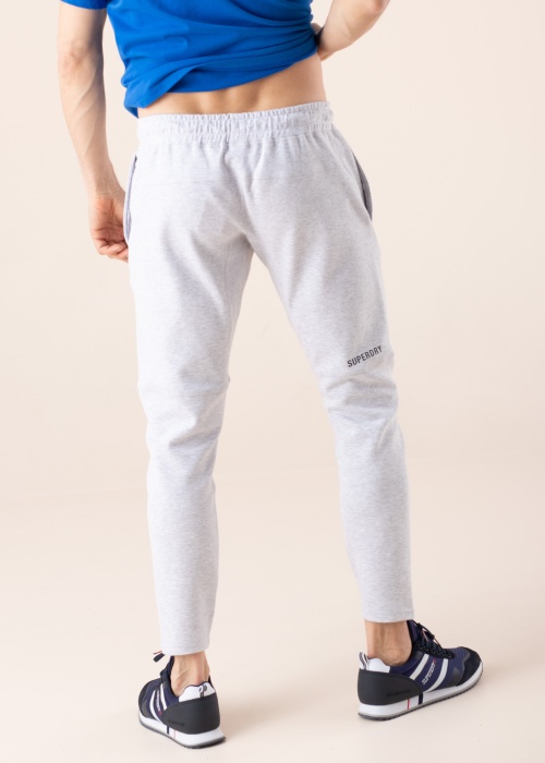 Тренировочные брюки SuperDry