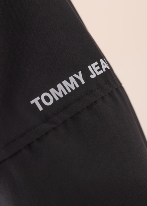 Весенне-осенняя куртка Tommy Jeans