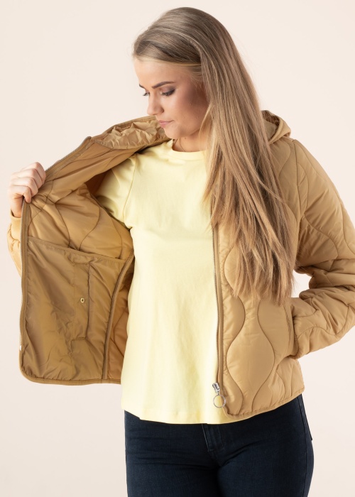 Весенне-осенняя куртка Hanna Mustang