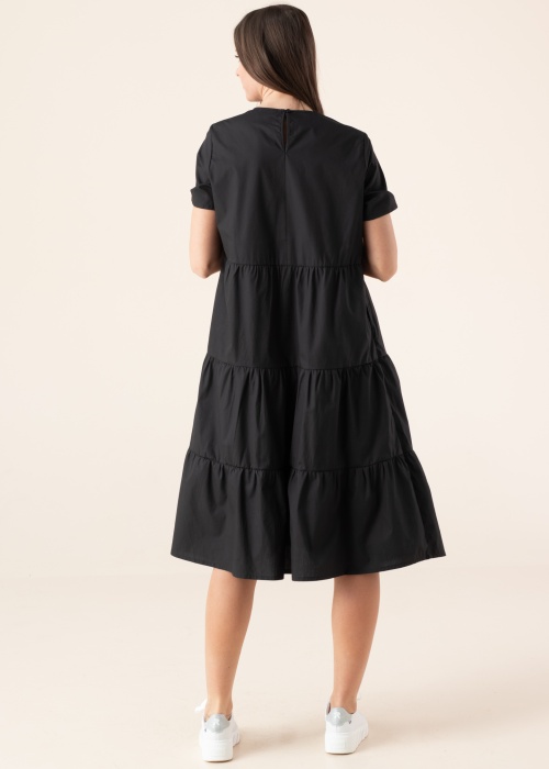 Noisy May kleit Caroline