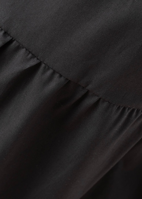 Noisy May kleit Caroline