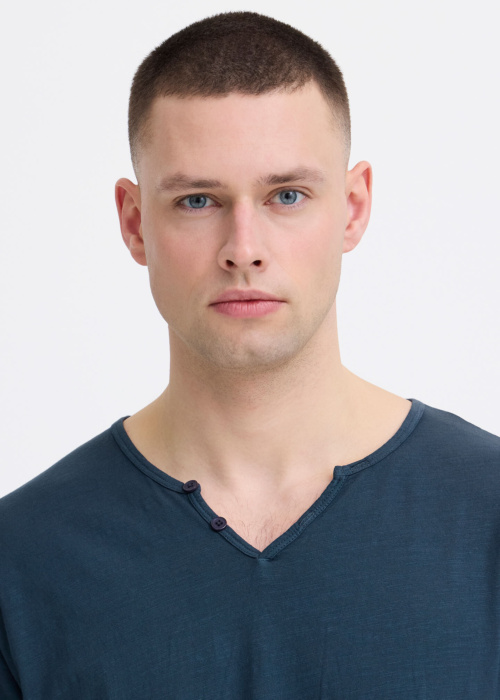 Blend T-särk Aston Split Neck