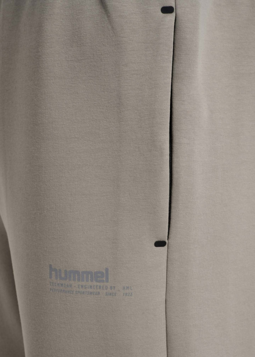 Спортивные штаны Tech Fleece Regular Hummel