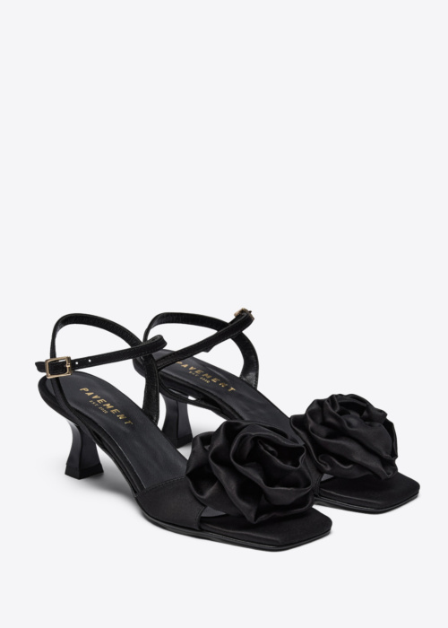 Pavement kingad Helma Rose