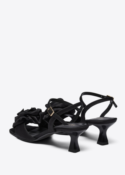 Pavement kingad Helma Rose