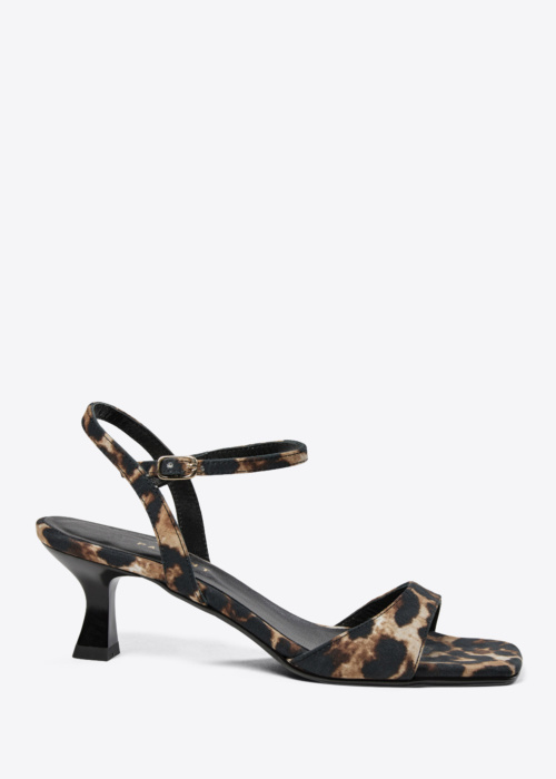 Pavement lahtised kingad