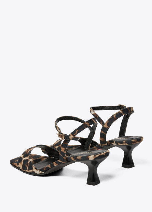 Pavement lahtised kingad