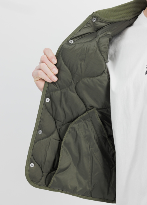Alpha Industries vest