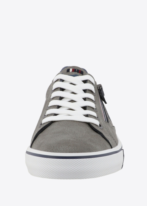 Mustang tennised Ignazio