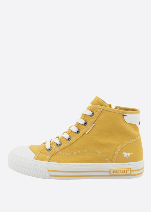 Mustang tennised Venya