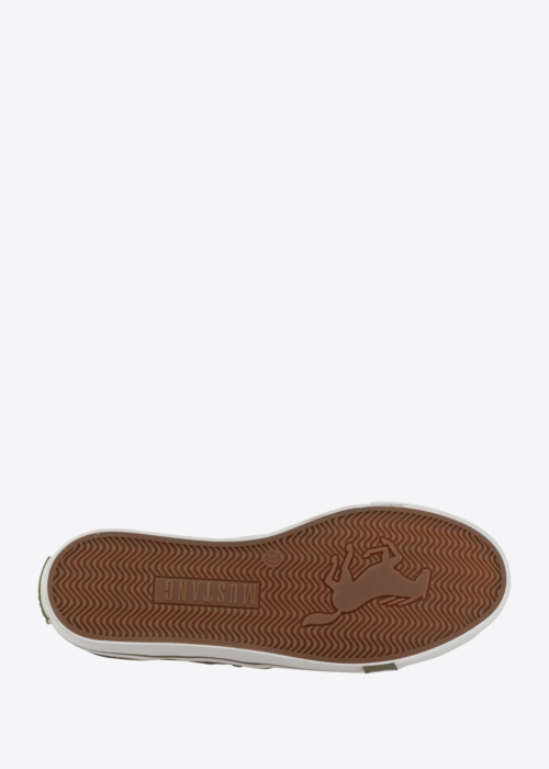 Mustang tennised Winona