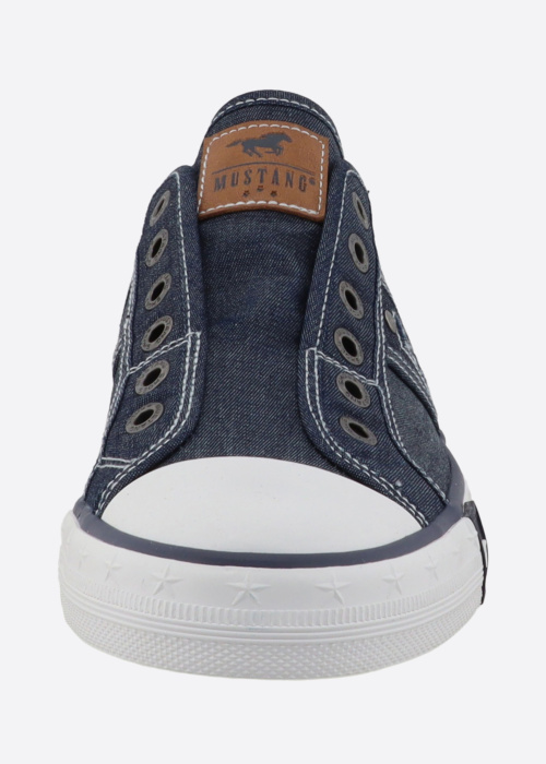 Mustang tennised Winona