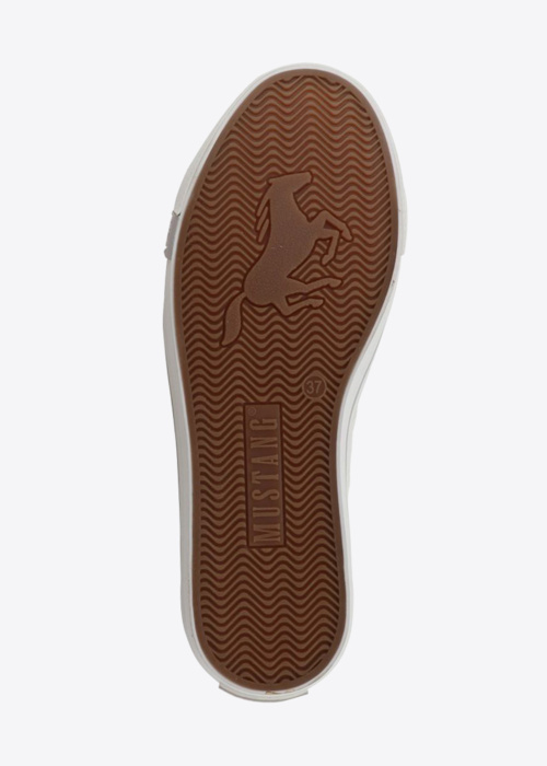 Mustang tennised Winona