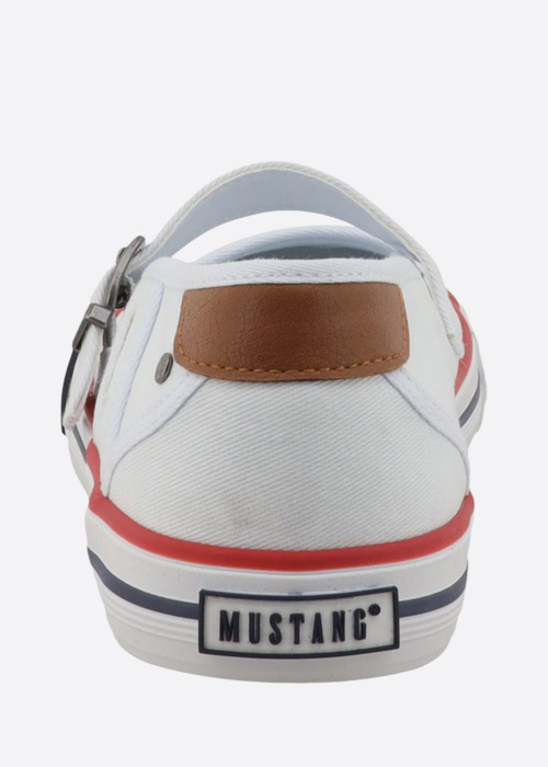 Mustang tennised Winona