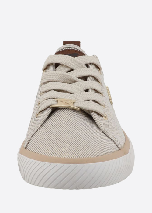 Mustang tennised Caya