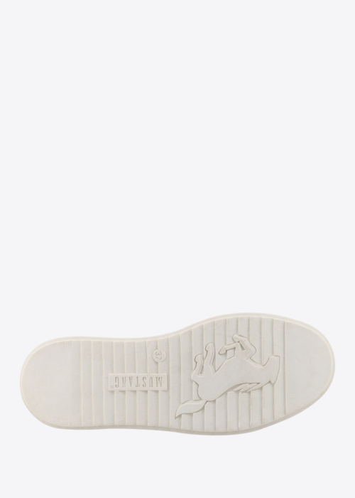 Mustang vabaajajalatsid Amely