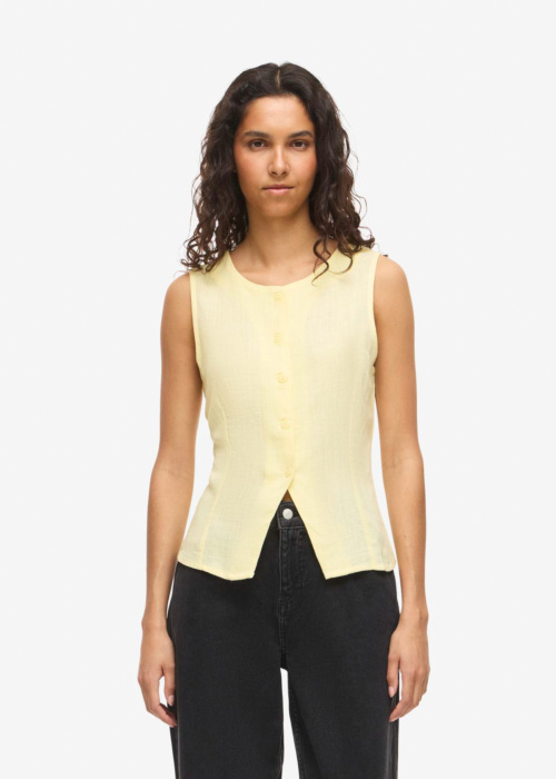 Noisy May vest Leilani