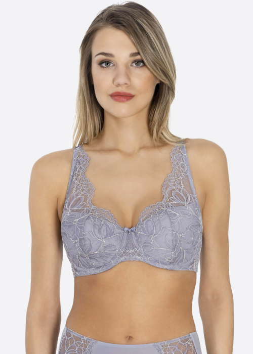 Lauma rinnahoidja Christelle