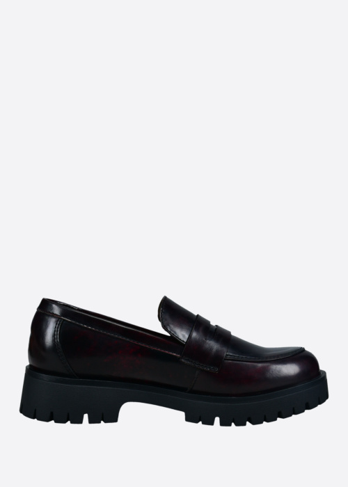 Bugatti loaferid Surprise