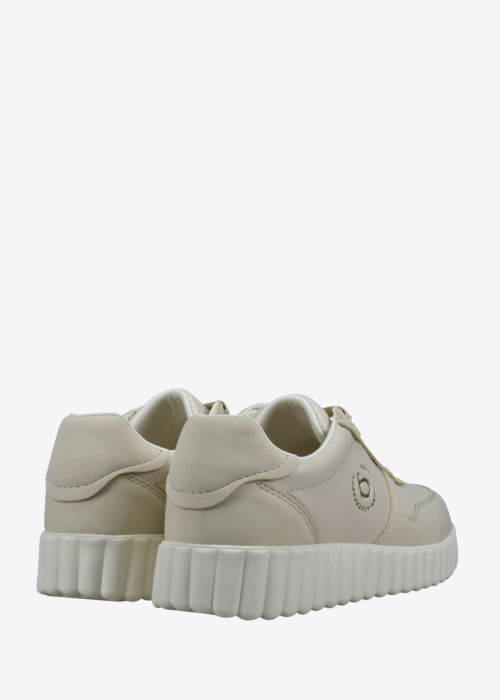 Bagatt vabaajajalatsid Carini