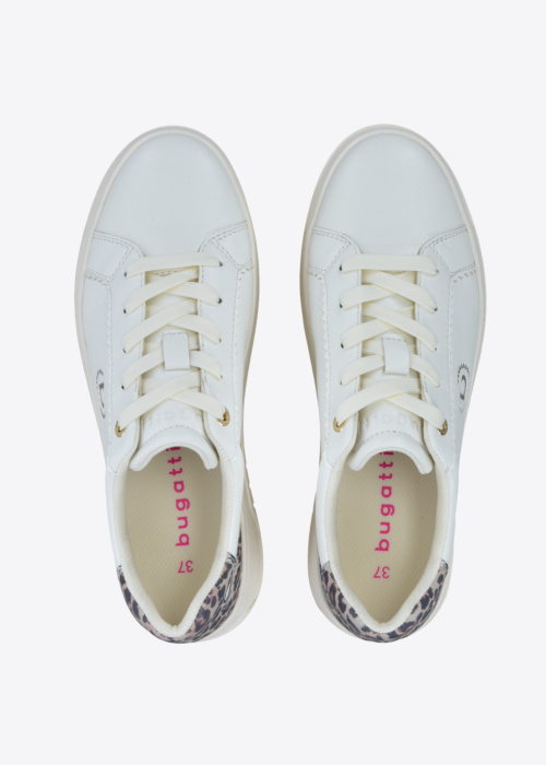 Bagatt tennised Kayla