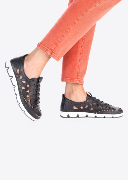 Rieker vabaajajalatsid