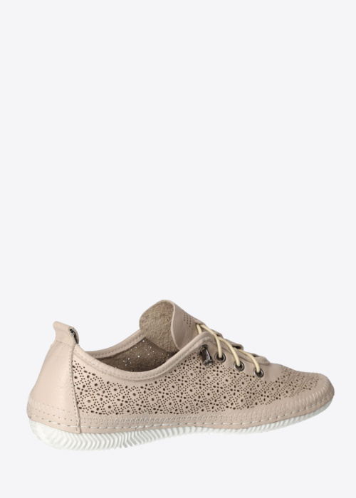 Cosmos vabaajajalatsid