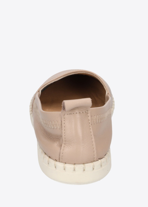 Кроссовки Cosmos