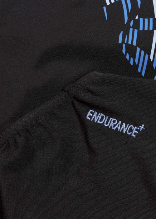 Speedo trikoo Placement