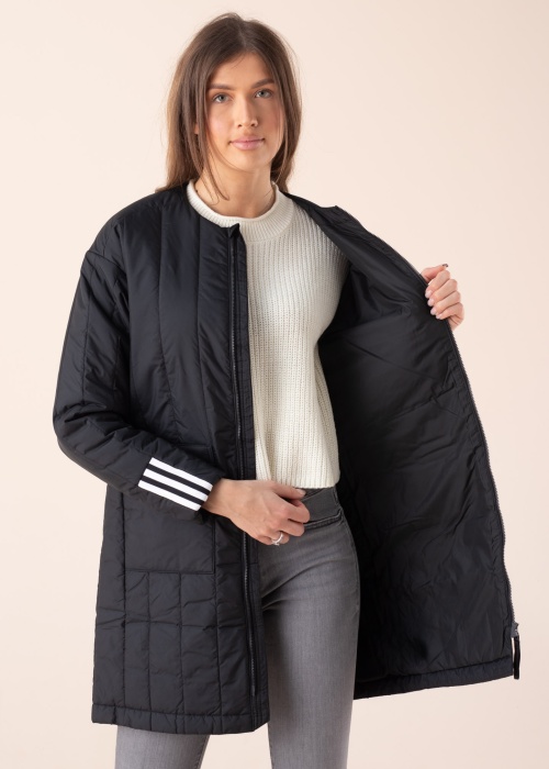 Весенне-осенняя куртка adidas