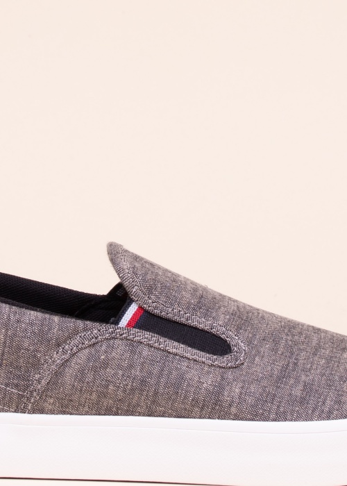 Tommy Hilfiger tennised