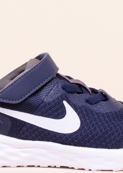 Nike jooksujalatsid Revolution 6