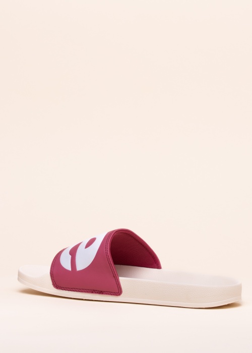 Levi's basseiniplätud June