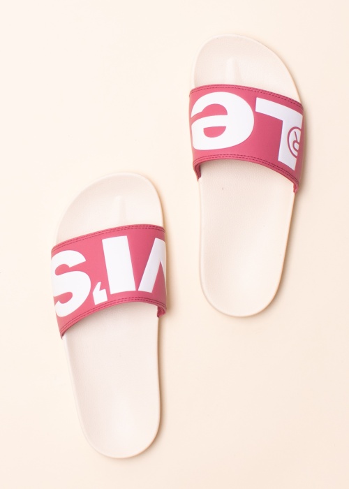 Levi's basseiniplätud June