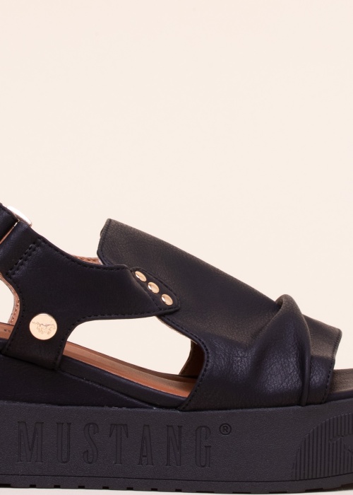Туфли Mustang