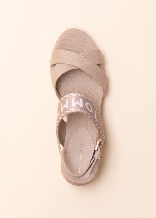 Tommy Hilfiger kingad